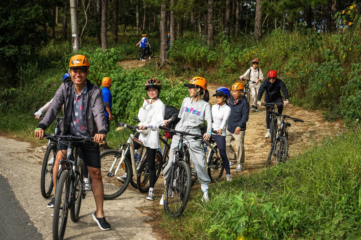 10 Incentive Trip Ideas to Reward Your Top Performers in Vietnam Beach vs Highland vs City: Matching Destination to Culture