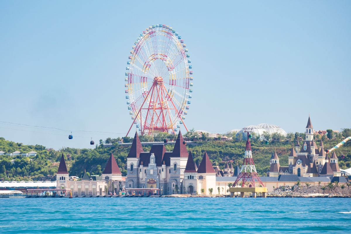 Company Trip to Nha Trang: 7 Ideas, Costs & Tips Why choose Nha Trang for a company trip?