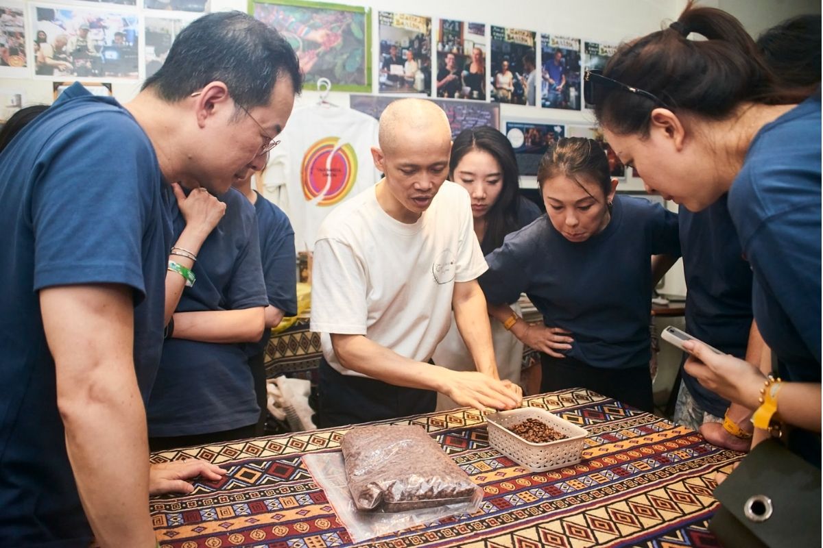 Team Building Workshops vs Activities: What to Pick choosing a workshop over an activity — team building workshop vietnam