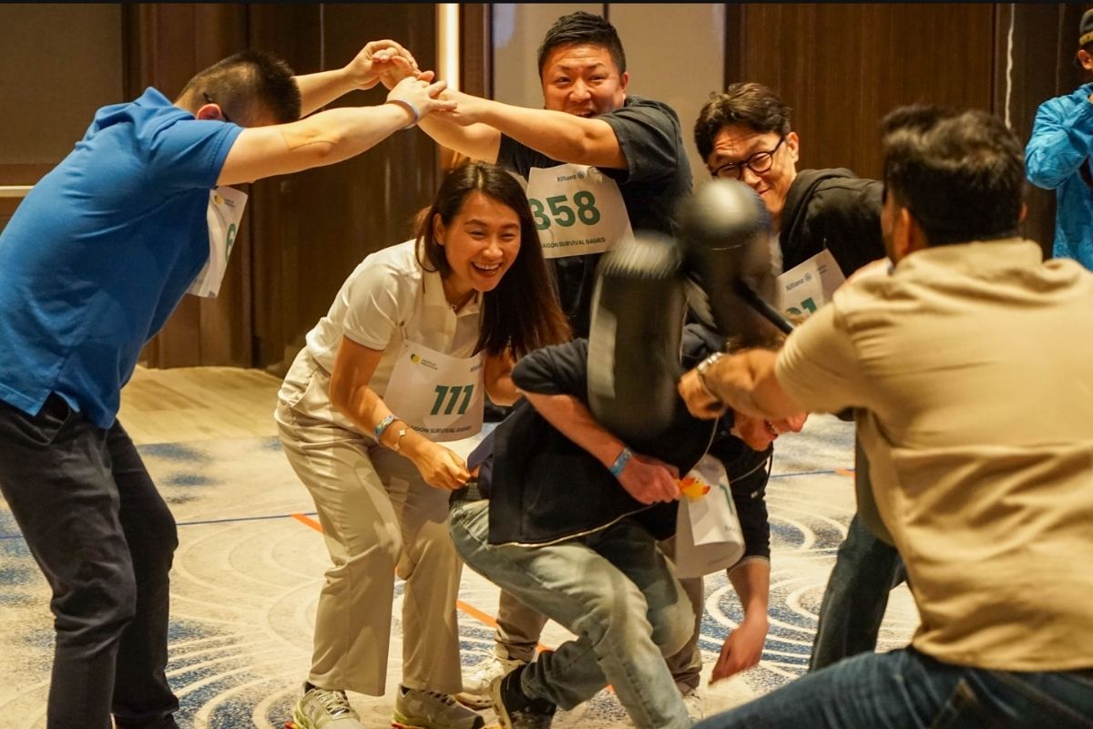18 Funny Team Building Games for the Office overview of the best minute to win it games — funny team building games