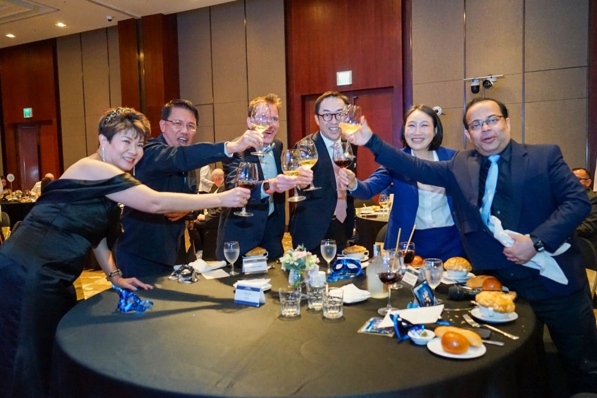 Year-End Party Ideas in Vietnam (Plan Early) when to book a year end party — year end party ideas vietnam