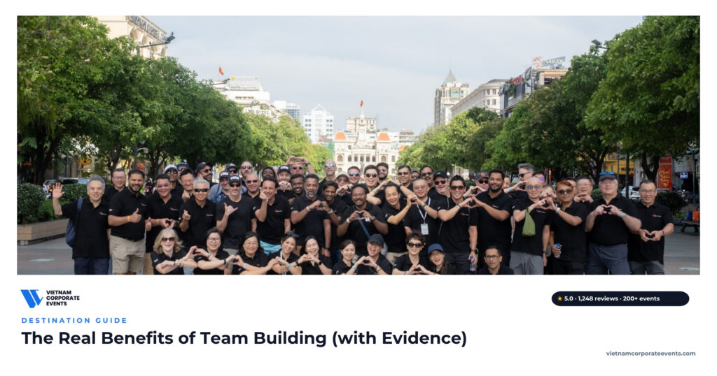 team building benefits for employees colleagues collaborating during a group activity