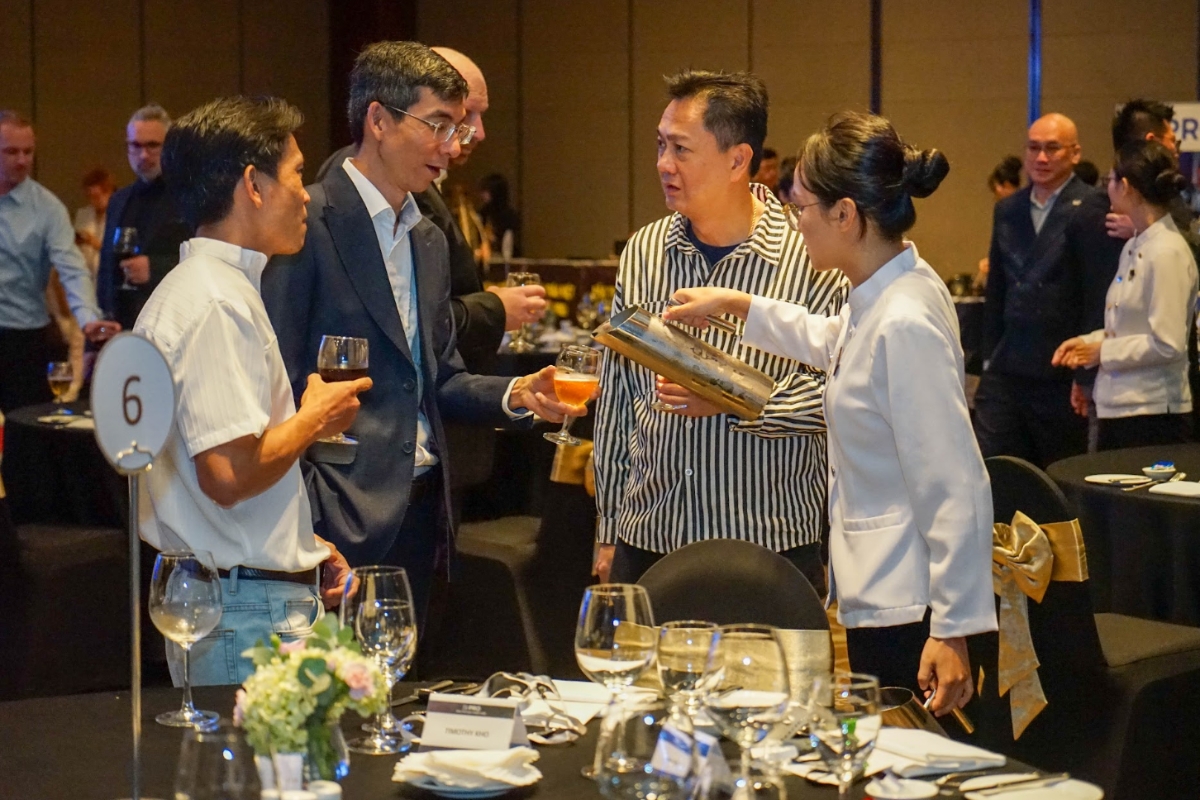 Gala Dinner Planning Checklist for Companies what is the planning timeline