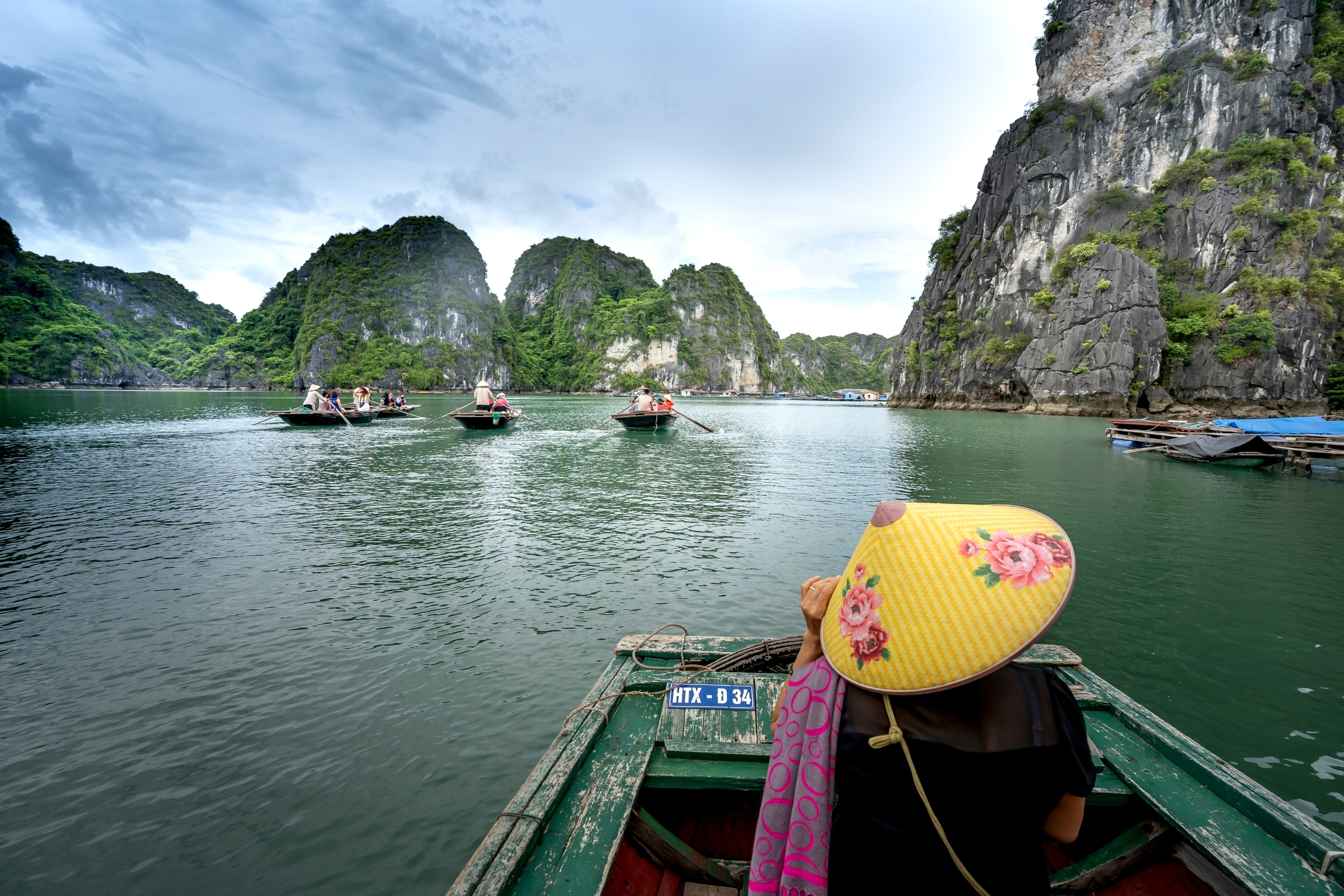 why choose a ha long bay company trip